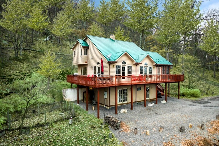 Cabins (United States of America, Berkeley Springs , West Virginia)