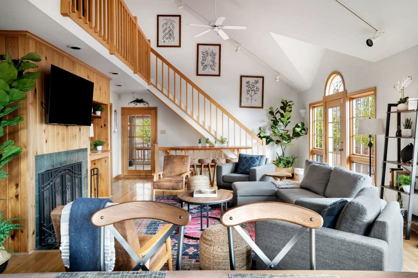 Huge Modern Cabin Perfect for Your Group with Hot Tub, Fire Pit, Covered Porch, Community Amenities and More Ready for You in Berkely Springs, WV