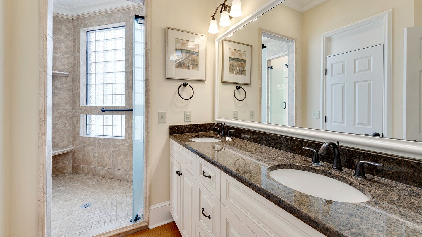 Expansive Beach House in Gated Community with Ocean Views in Georgetown, South Carolina