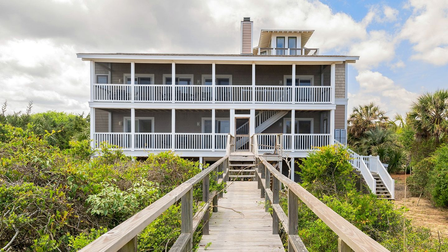 Beach Houses (United States of America, Georgetown, South Carolina)
