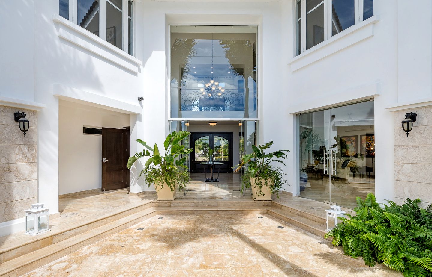 Huge Villa Perfect for Large Groups for the Ideal Punta Cana Getaway