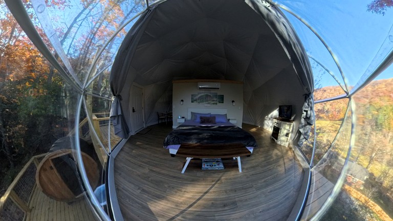 Domes (United States of America, Balsam Grove, North Carolina)