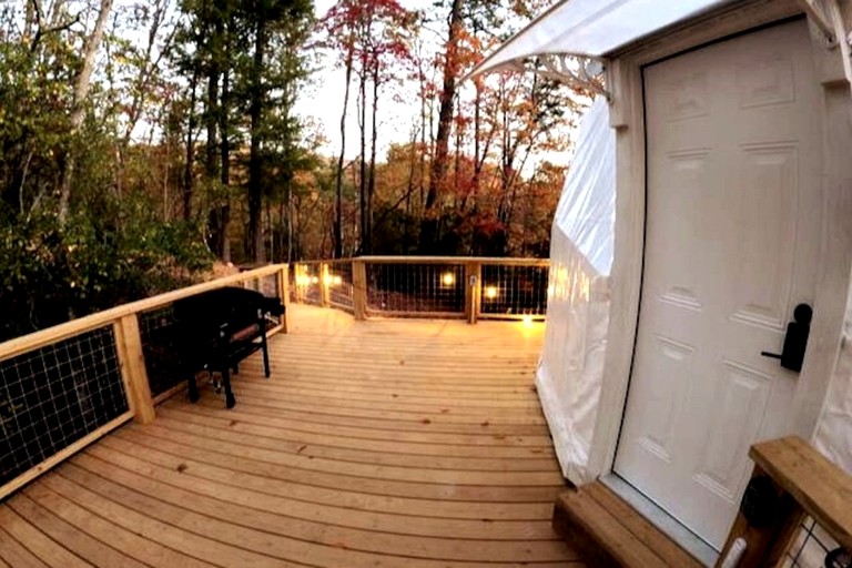 Domes (United States of America, Balsam Grove, North Carolina)