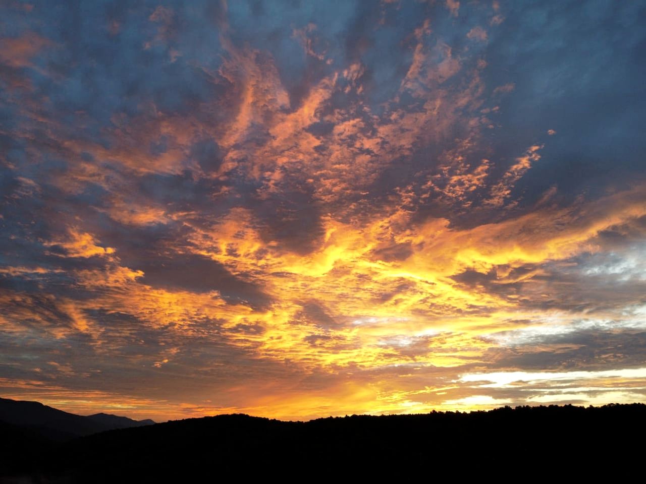 Luxury Geodome with Sauna, Hot Tub & Mountain Views near Pisgah National Forest, North Carolina