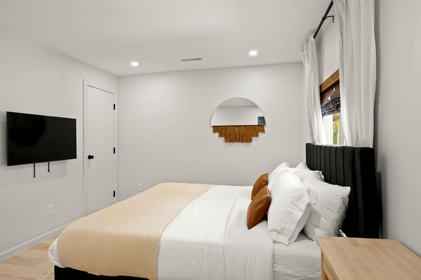 Beautiful Modern Cabin with BBQ, Fire Pit and Picnic Area in New York