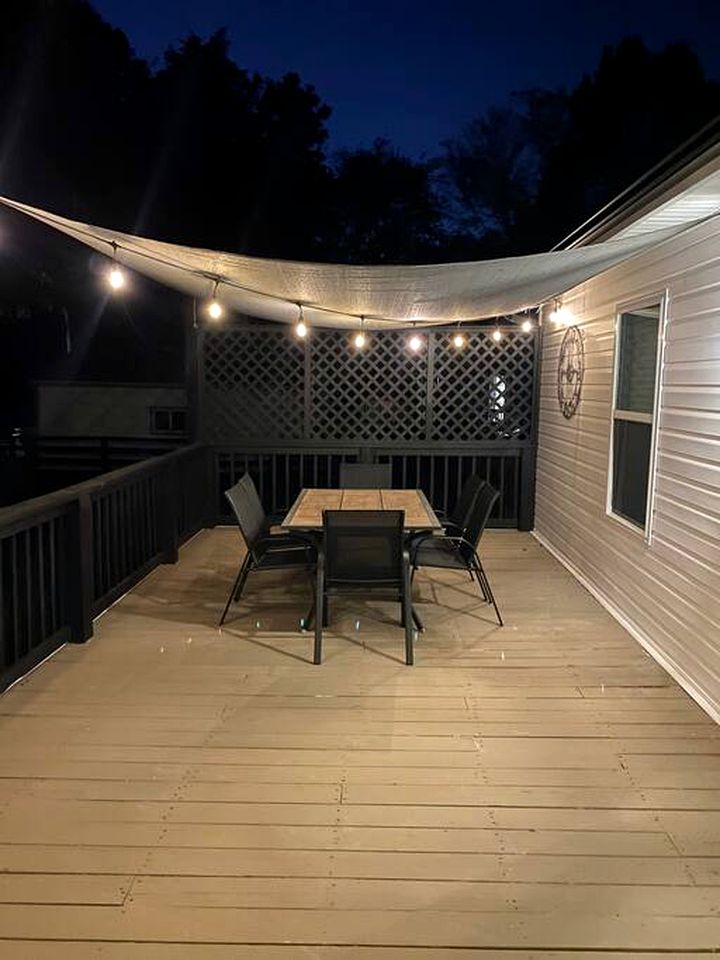 Pet-Friendly Cottage with Fully Equipped Deck and Garden in Huntersville, North Carolina