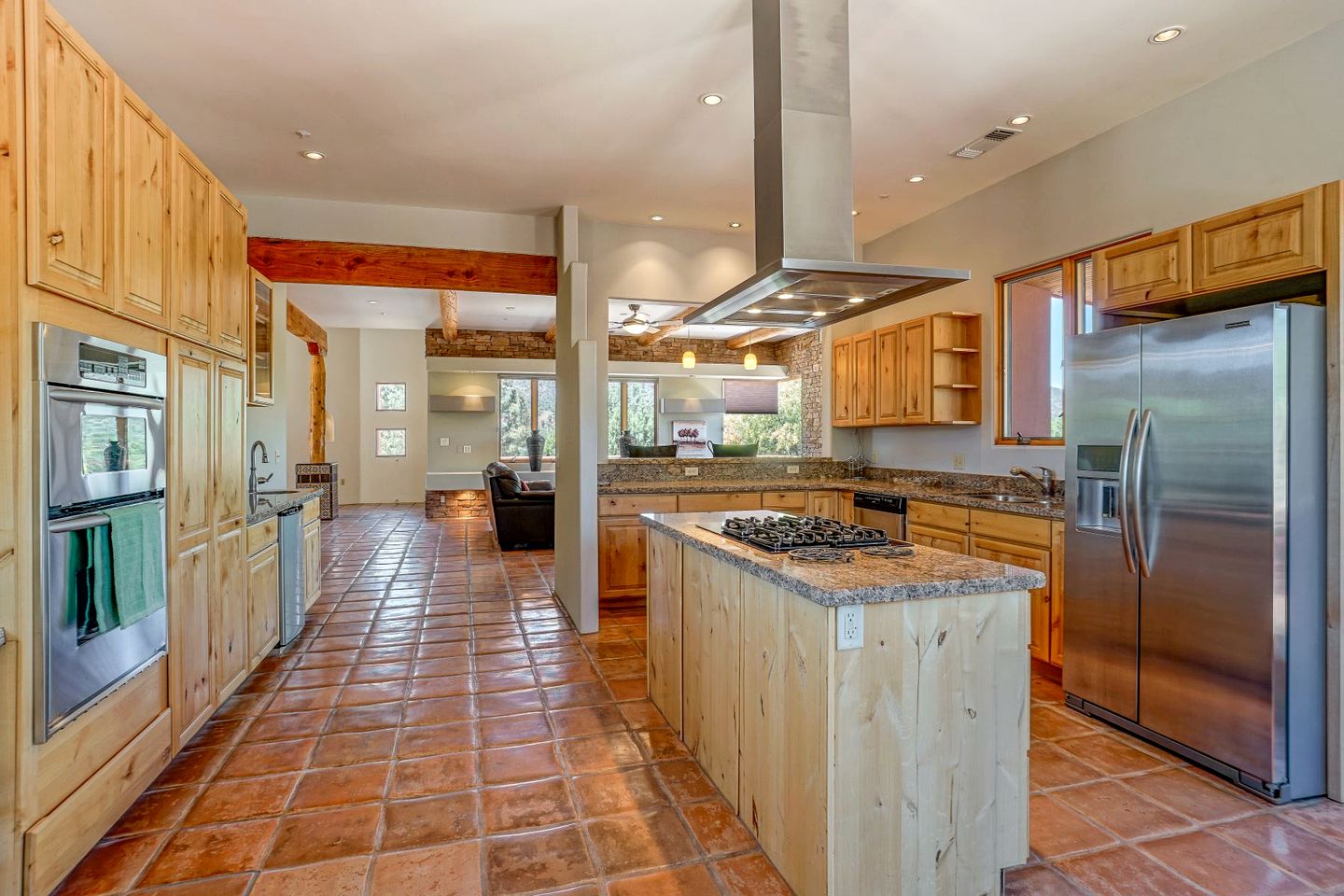 Peaceful Secluded Vacation Rental with Pizza Oven and Stunning Views in Village of Oak Creek, Arizona