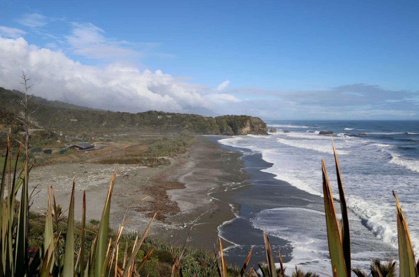Spacious and Modern Beachfront Glamping Rental in Punakaiki, New Zealand