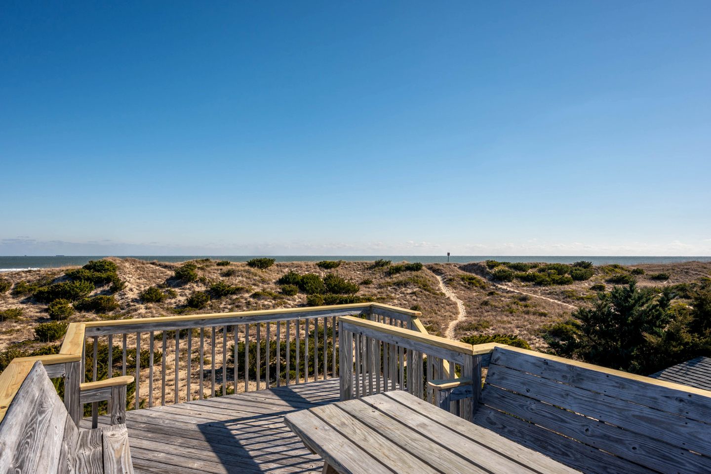 Incredible Unique Beach House with Stunning Sea Views for an Unforgettable Coastal Escape in Avon, North Carolina