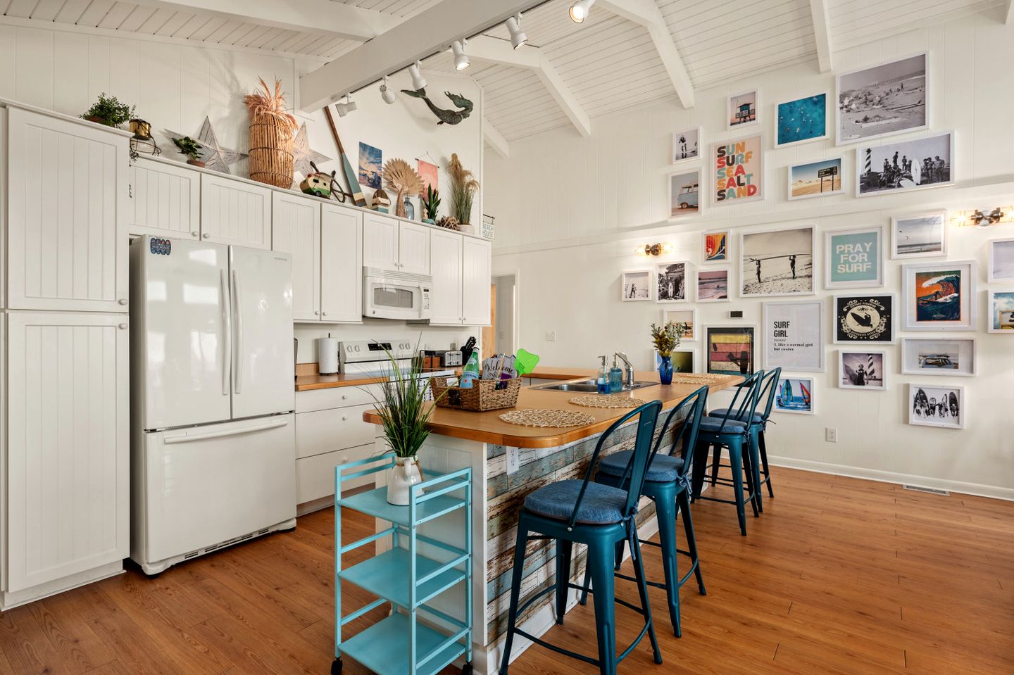 Incredible Unique Beach House with Stunning Sea Views for an Unforgettable Coastal Escape in Avon, North Carolina
