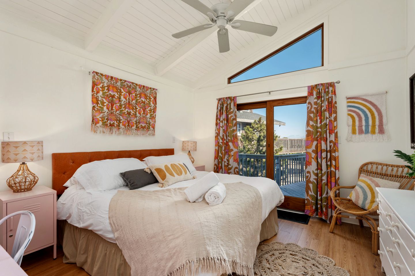 Incredible Unique Beach House with Stunning Sea Views for an Unforgettable Coastal Escape in Avon, North Carolina
