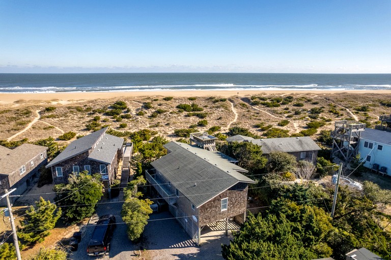 Incredible Unique Beach House with Stunning Sea Views for an Unforgettable Coastal Escape in Avon, North Carolina