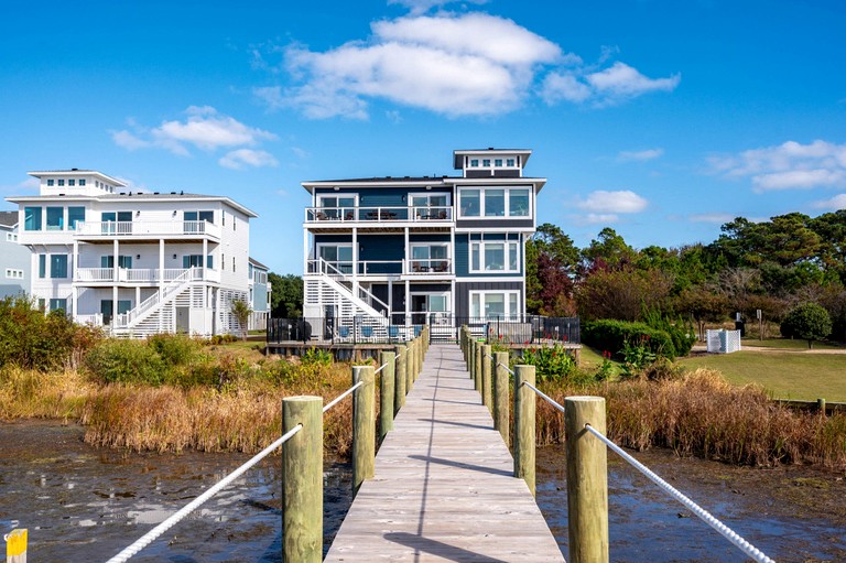Incredible Spacious Beach House with Stunning Views for an Amazing Family Getaway in Corolla, North Carolina