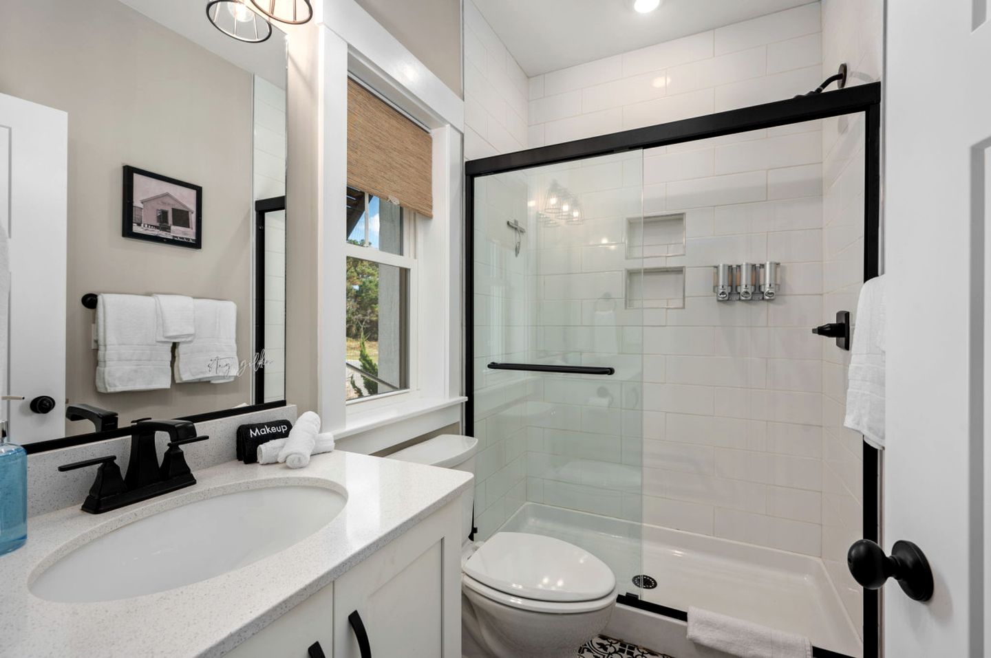 Incredible Spacious Beach House with Stunning Views for an Amazing Family Getaway in Corolla, North Carolina