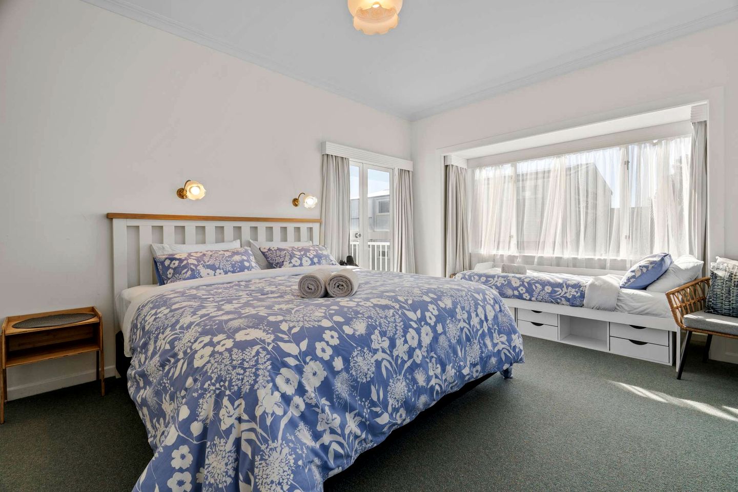 Stunning Coastal Holiday Home with Ocean Views, Games Room, Near Waihi Beach, New Zealand