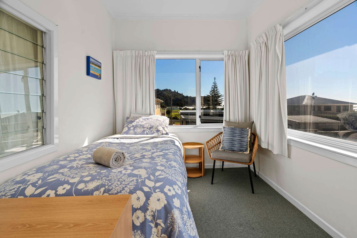 Stunning Coastal Holiday Home with Ocean Views, Games Room, Near Waihi Beach, New Zealand