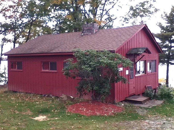 Cabins (Northville, New York, United States)