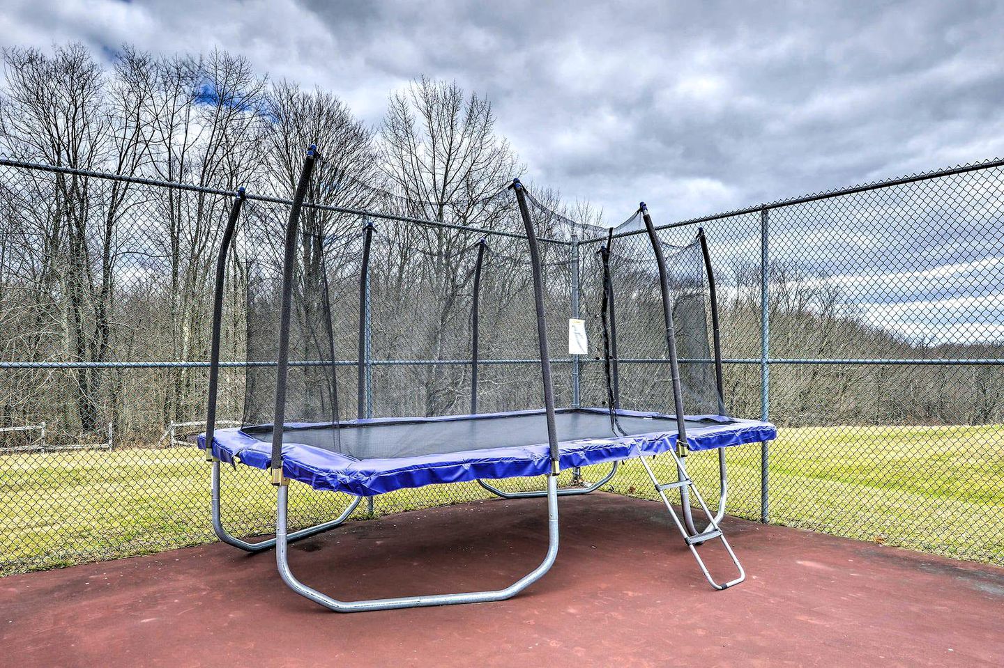 Charming Cottage Rental Ideal for a Getaway in the Poconos, Pennsylvania