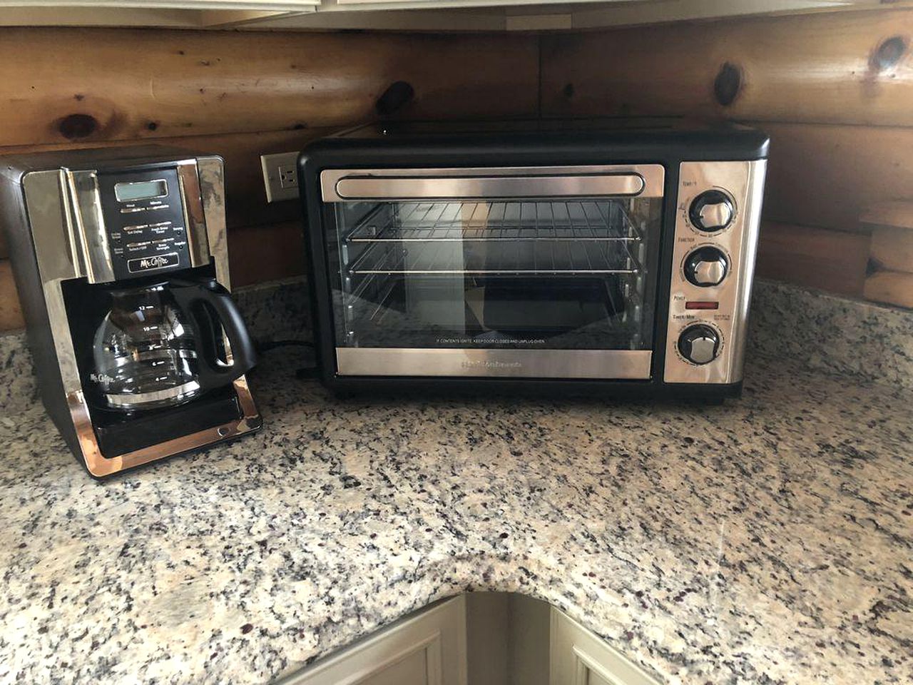 Delightful Log Cabin in the Pocono Mountains near Scranton, Pennsylvania