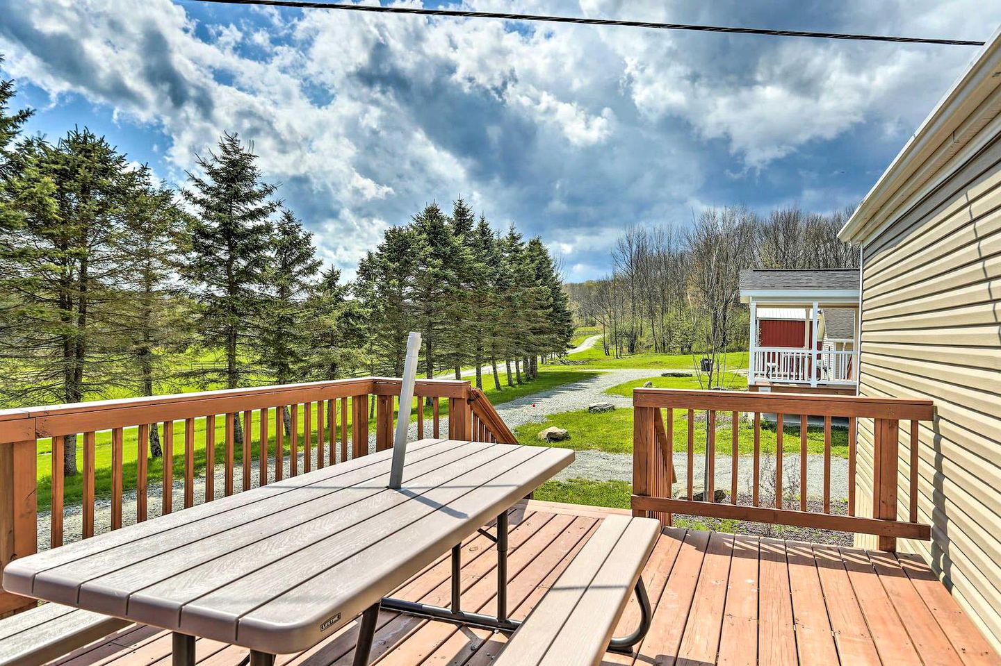 Family-Friendly Cottage Rental near Elk Mountain Ski Resort in Pennsylvania