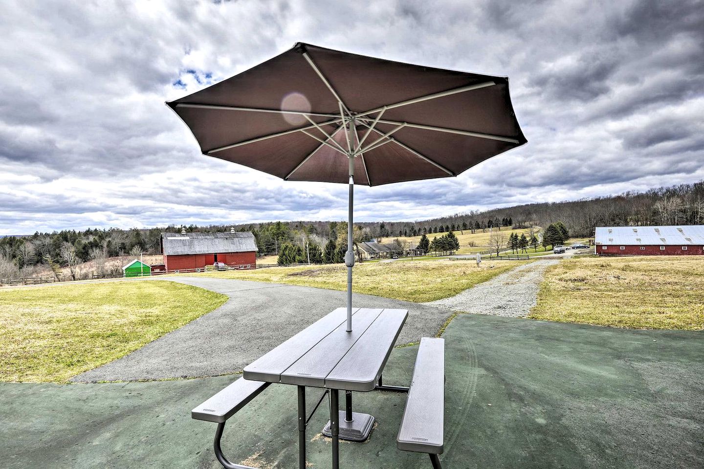 Adorable Suite Rental in the Northern Poconos near Scranton, Pennsylvania