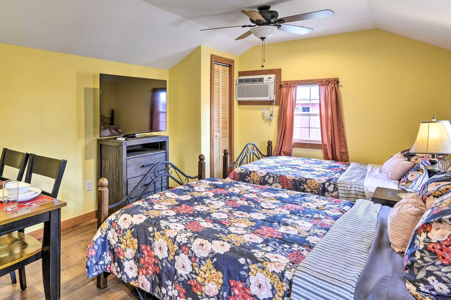 Charming Suite Rental for a Getaway in the Poconos near Scranton, Pennsylvania