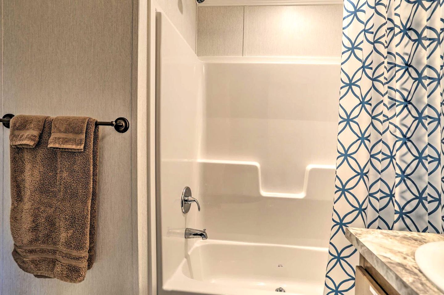 Family-Friendly Cottage Rental near Elk Mountain Ski Resort in Pennsylvania