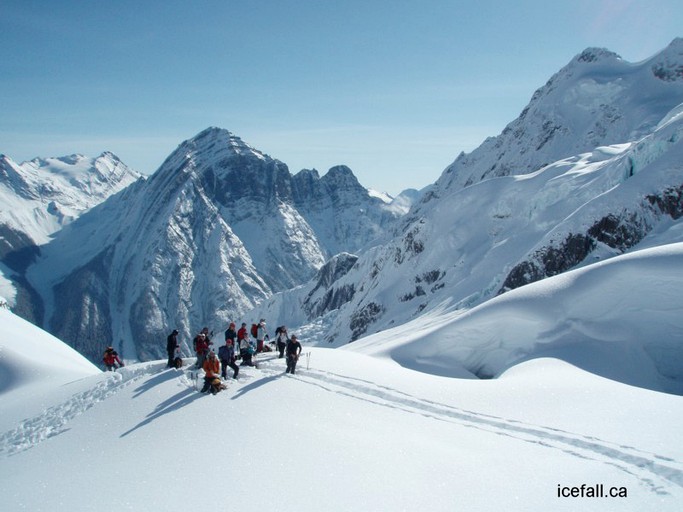 Cabins (Golden, British Columbia, Canada)