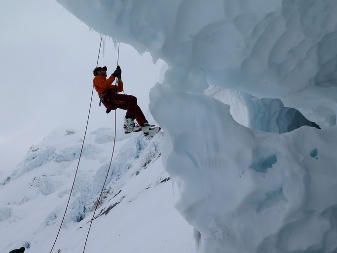 Cabins (Golden, British Columbia, Canada)