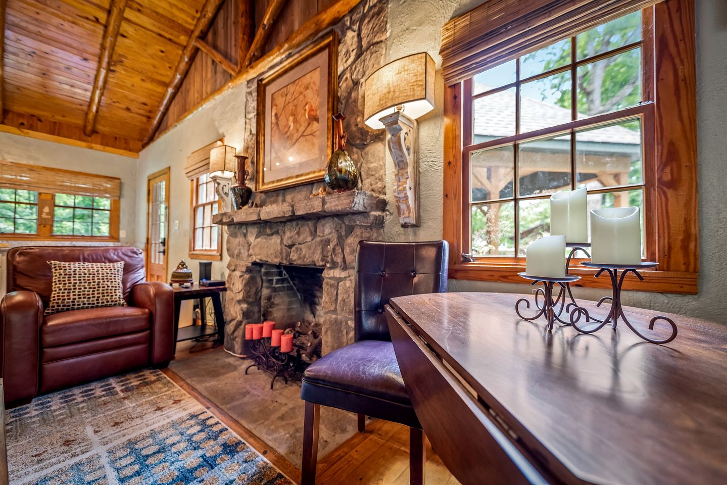 Ideal Designed Cottage with Hot-Tub and Private Garden in Mentone, Alabama