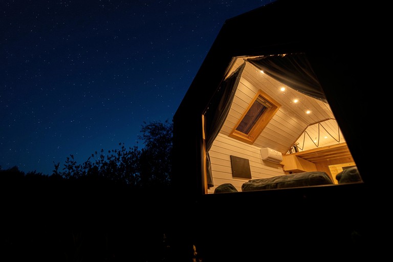 Tiny Houses (France, Mantes-la-Ville, Île-de-France)