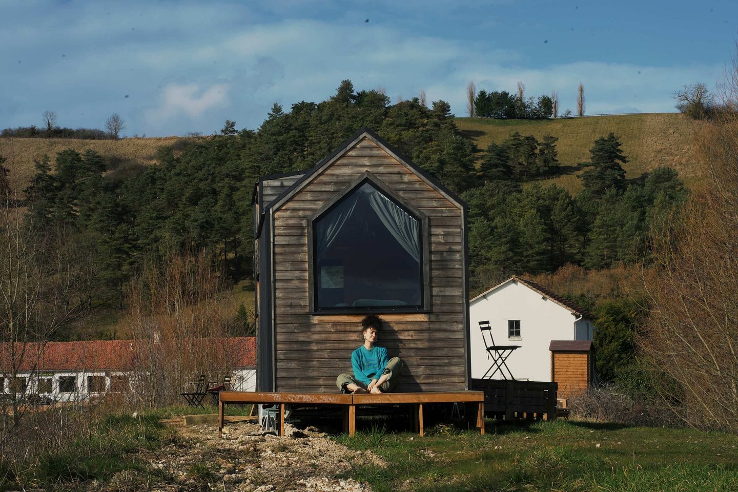 Ideal Lakeside Tiny House Perfect for Picnics and Disconnect in Mantes-la-Ville, France