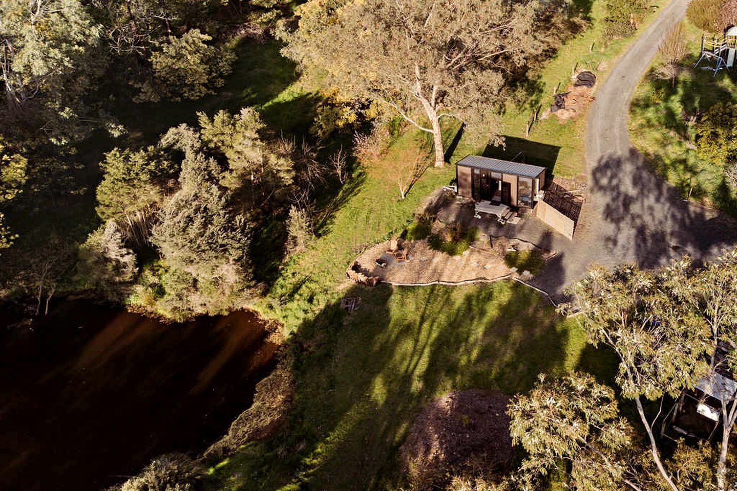 Ideal Tiny House with Abundant Wildlife and Breathtaking Sunset Views in Victoria, Australia