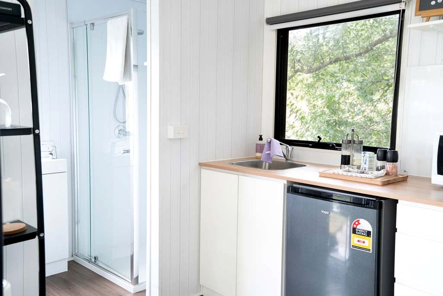 Ideal Tiny House Retreat Perfect for a Romantic Getaway in Queensland, Australia