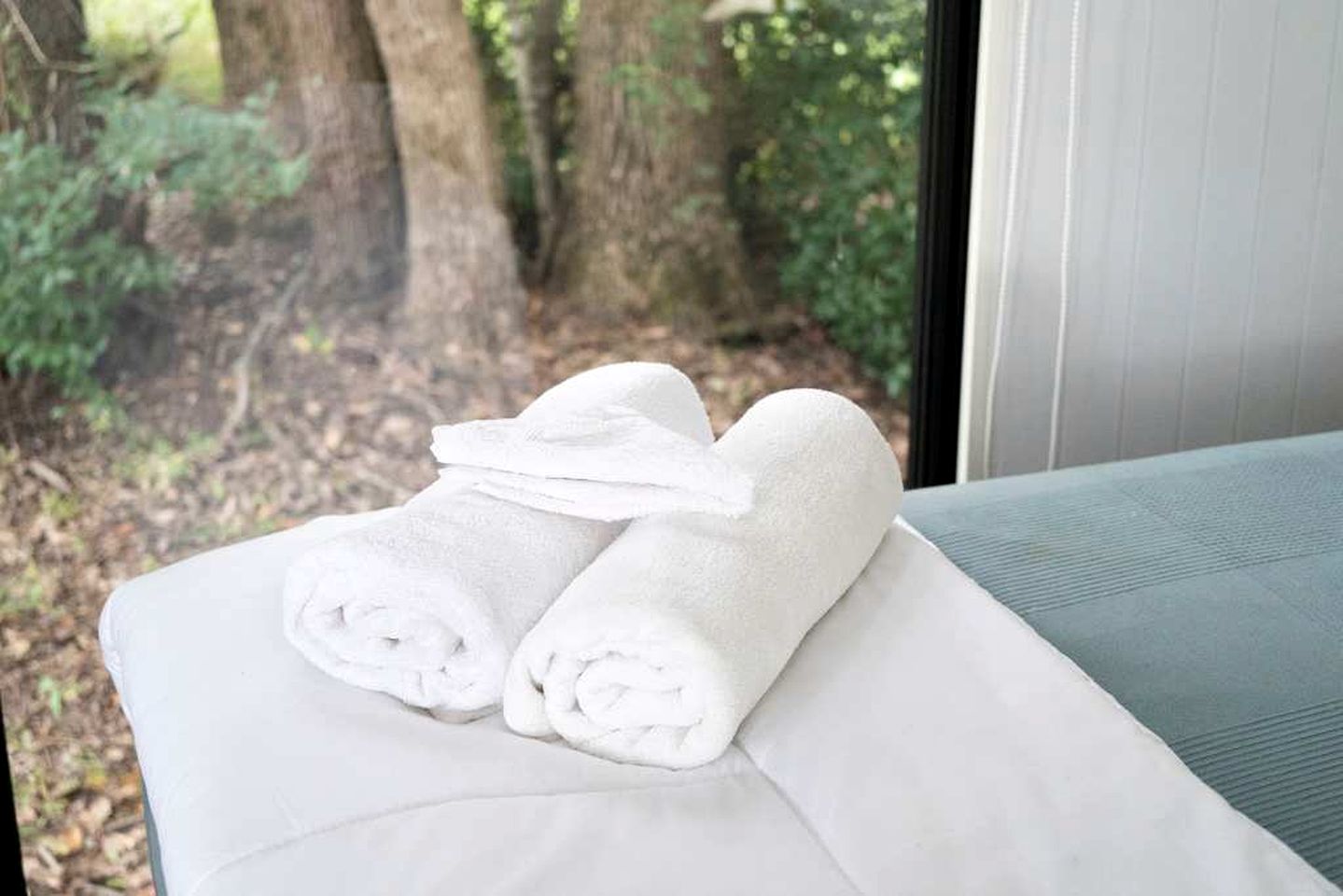 Ideal Tiny House Retreat Perfect for a Romantic Getaway in Queensland, Australia