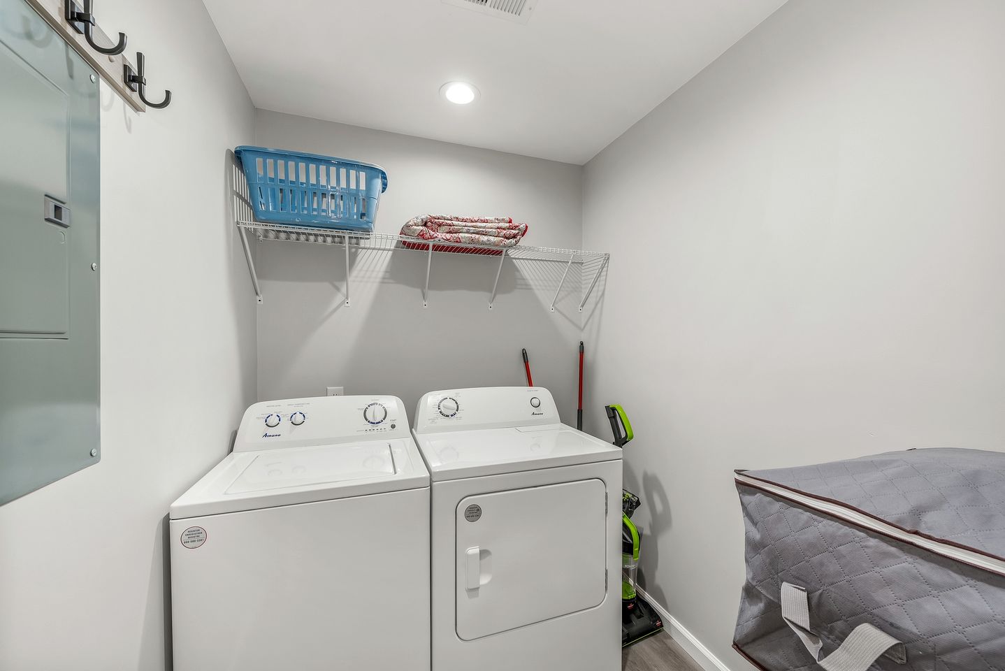 Idilic Cozy Rustic Cabin in Fort Payne, Alabama