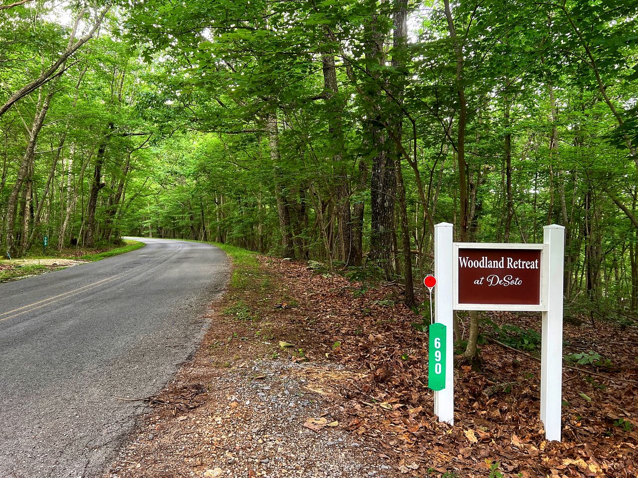 Idilic Cozy Rustic Cabin in Fort Payne, Alabama