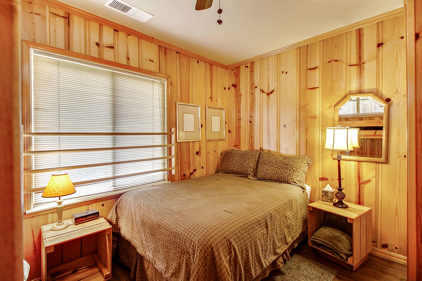 Stunning Cabin with River Access in Guerneville, California
