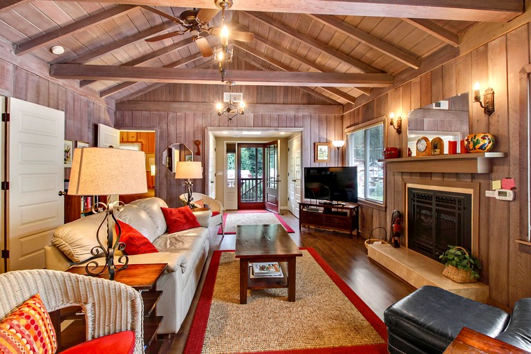 Cabins (United States of America, Guerneville, California)