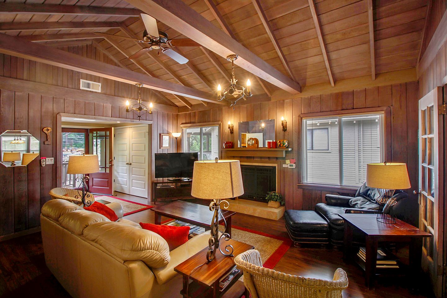 Stunning Cabin with River Access in Guerneville, California
