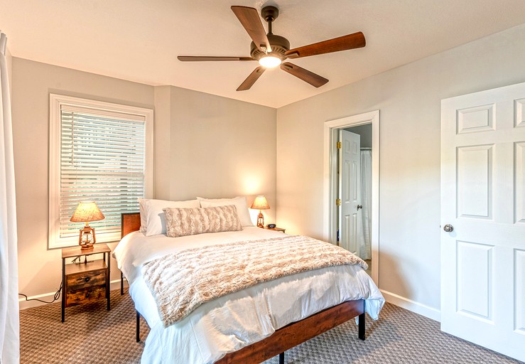 Cabins (United States of America, Topton, North Carolina)