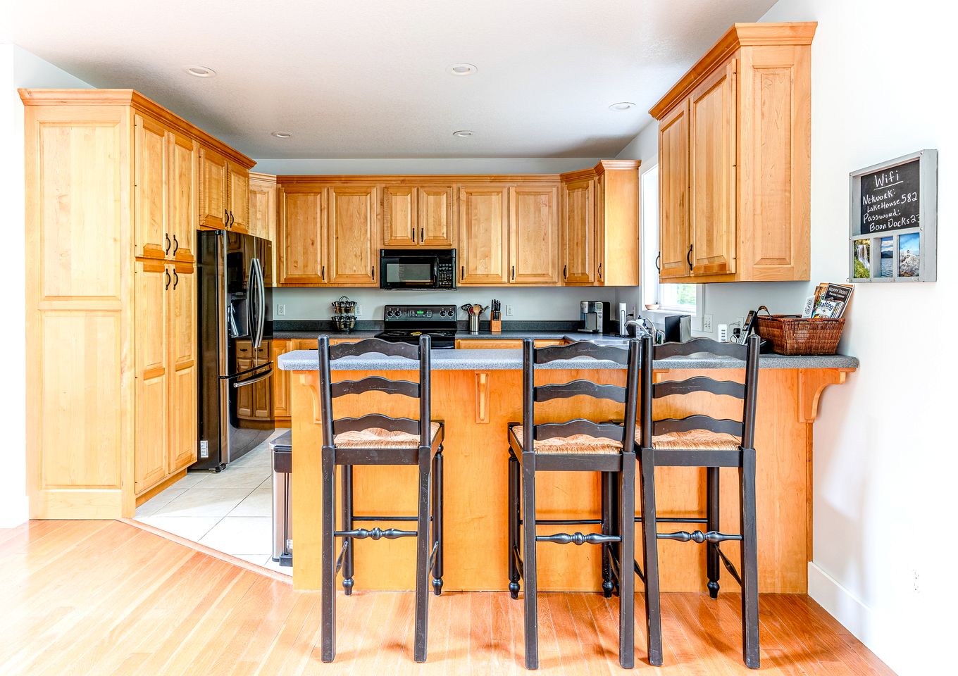 Enormous Cabin Retreat with Beautiful Views and Private Dock in Topton, North Carolina