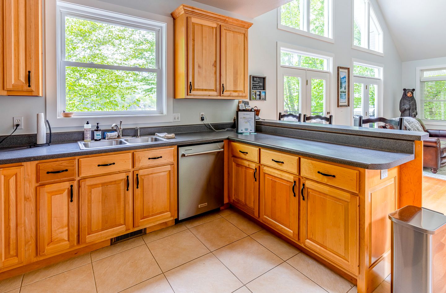 Enormous Cabin Retreat with Beautiful Views and Private Dock in Topton, North Carolina