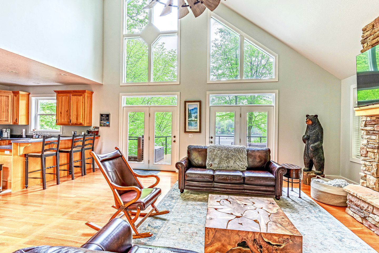 Enormous Cabin Retreat with Beautiful Views and Private Dock in Topton, North Carolina