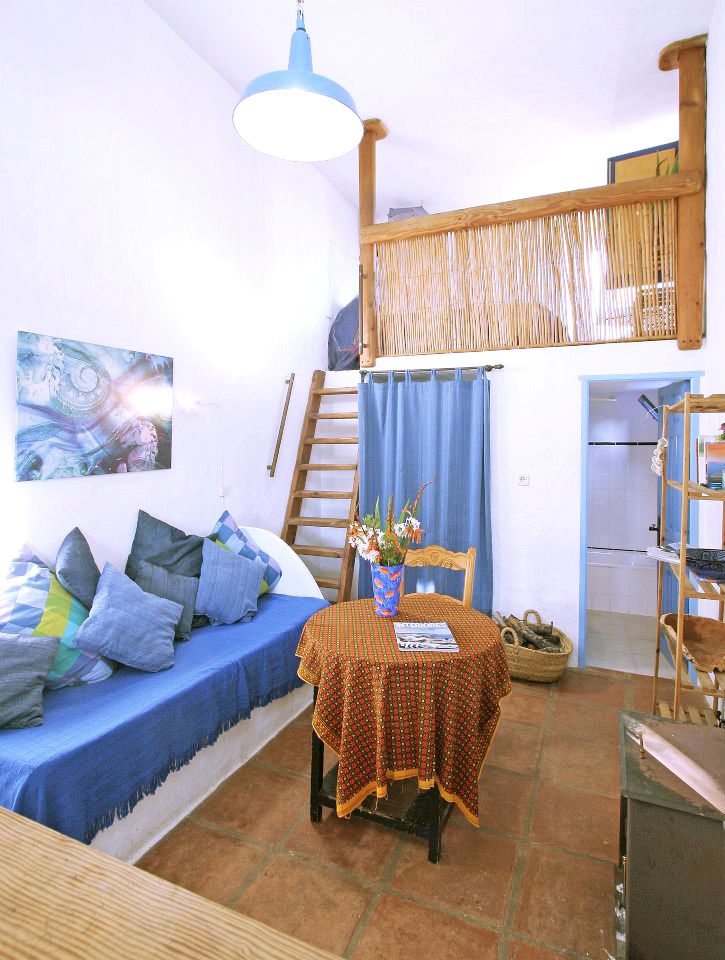 Idyllic Beach Cottage Rental for an Unforgettable Vacation on the Costa de la Luz, Spain