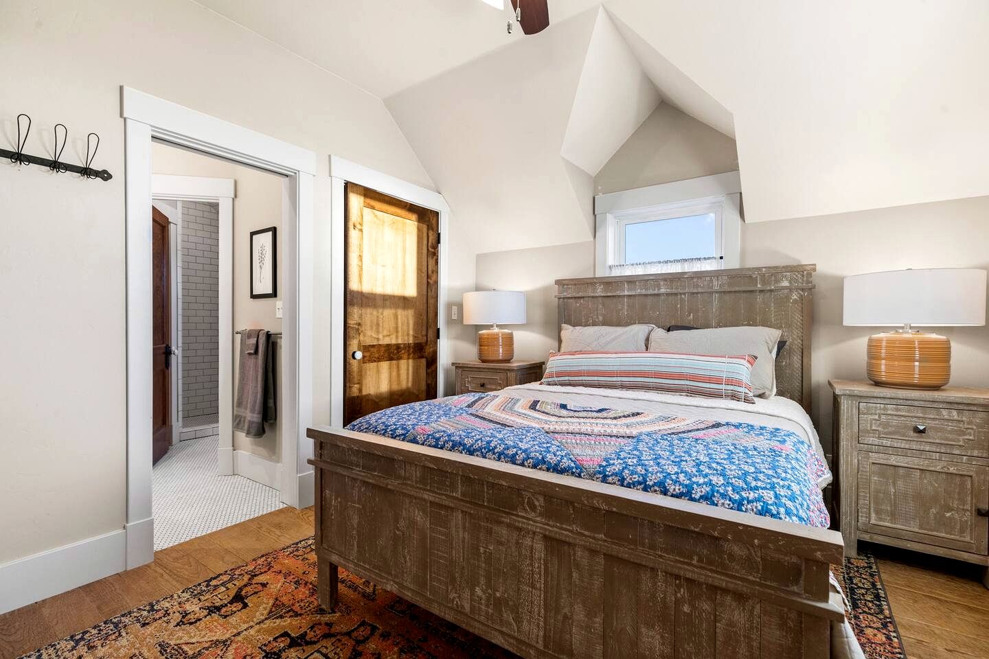 Idyllic Cabin with Spectacular Countryside Views in Fredericksburg, Texas