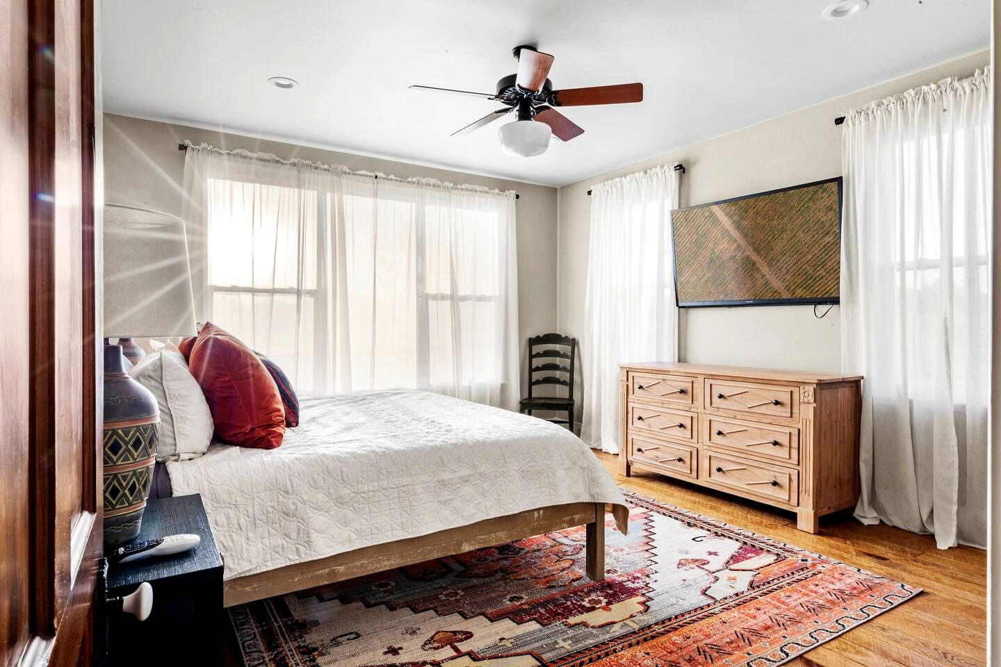 Idyllic Cabin with Spectacular Countryside Views in Fredericksburg, Texas