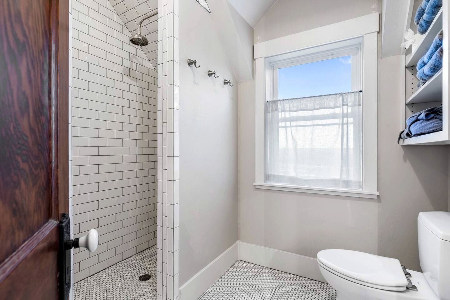 Idyllic Cabin with Spectacular Countryside Views in Fredericksburg, Texas