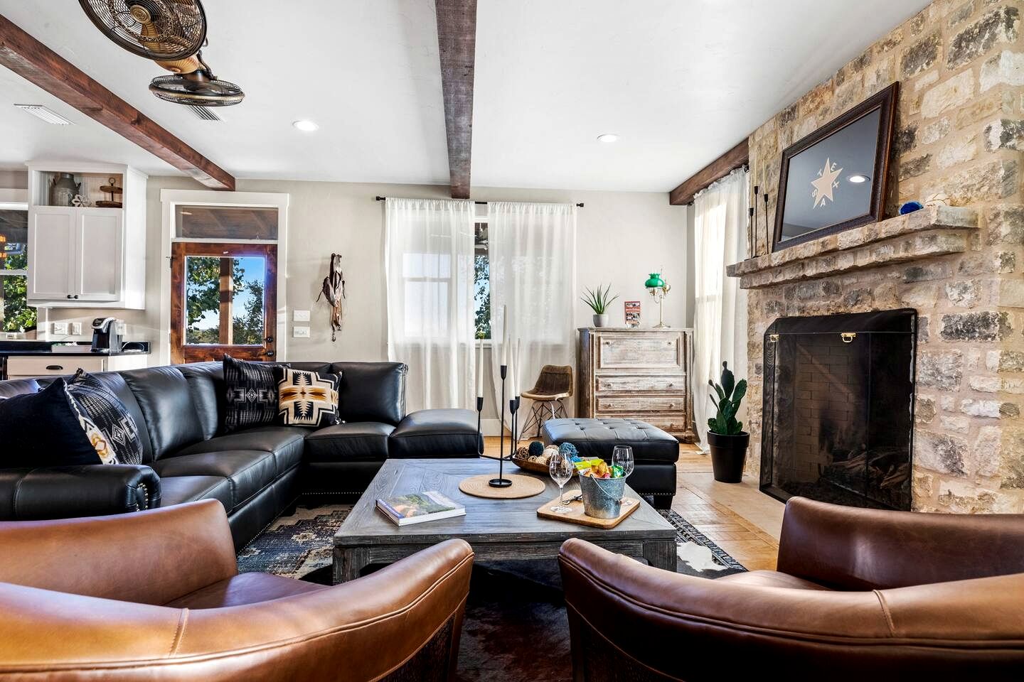 Idyllic Cabin with Spectacular Countryside Views in Fredericksburg, Texas