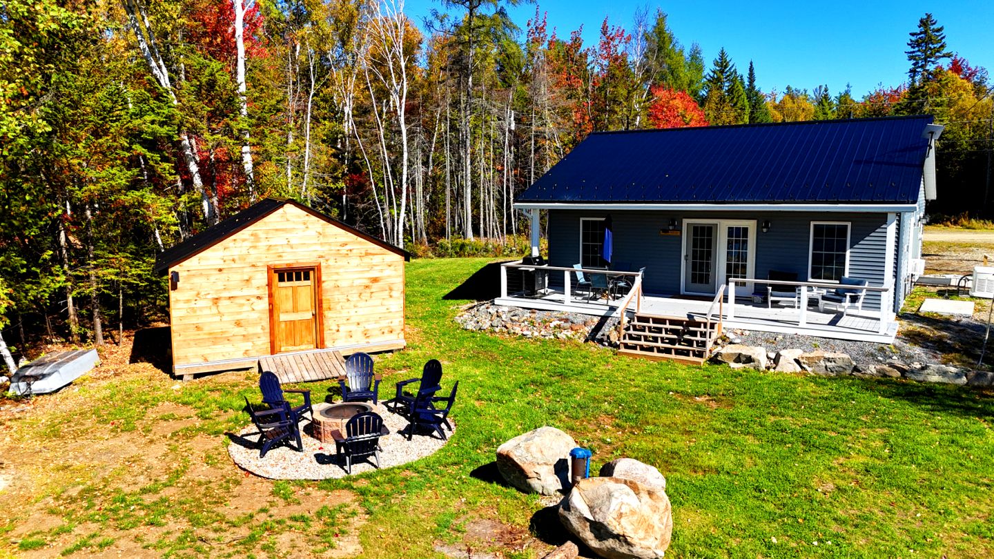 Idyllic Lakefront Cottage Haven Near Tussle Lagoon, Maine